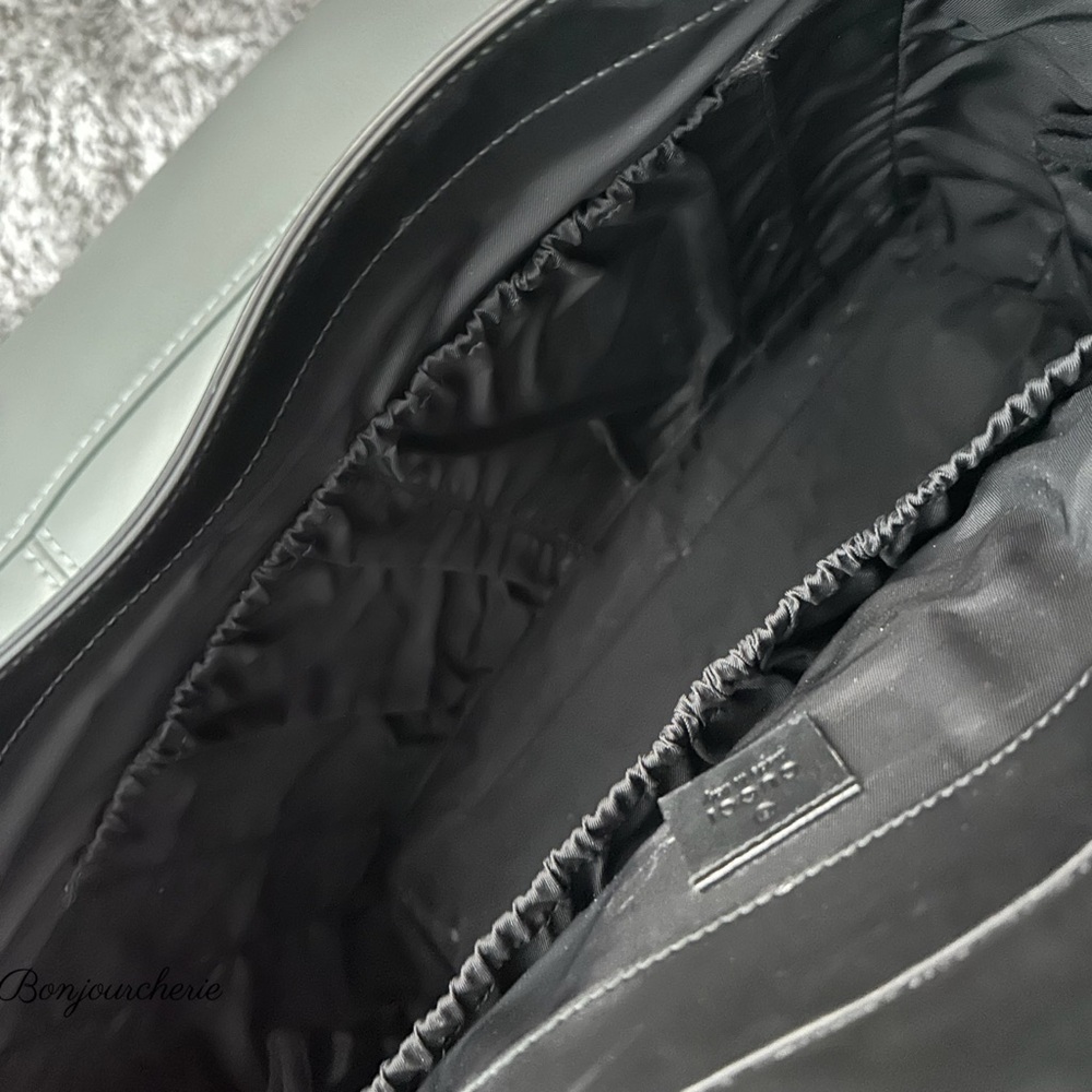 Authentic Gucci messenger bag - Picture 8 of 16